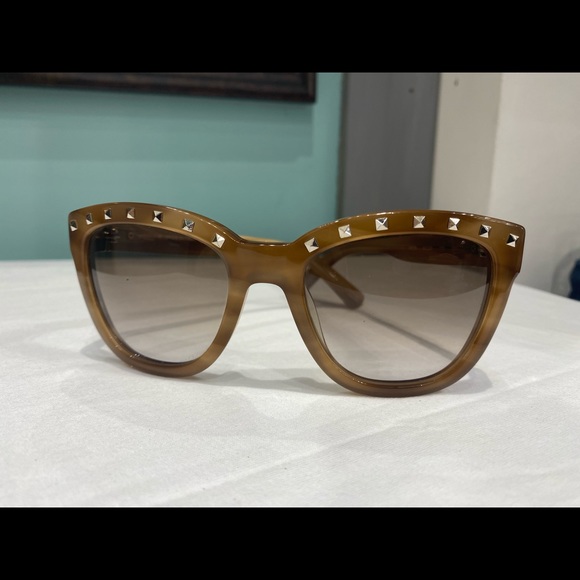 Valentino sunglasses - Picture 2 of 8